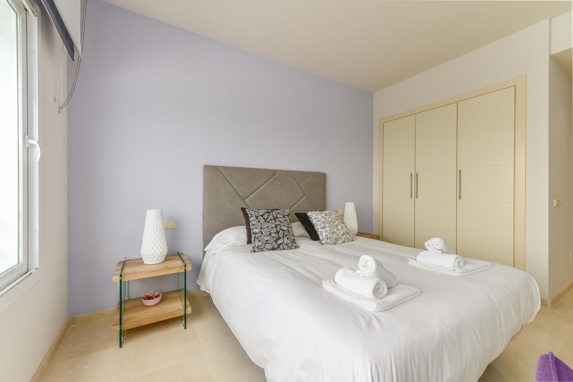 Alcazaba Lagoon 2425 Luxury Private Beach Естепона Екстериор снимка