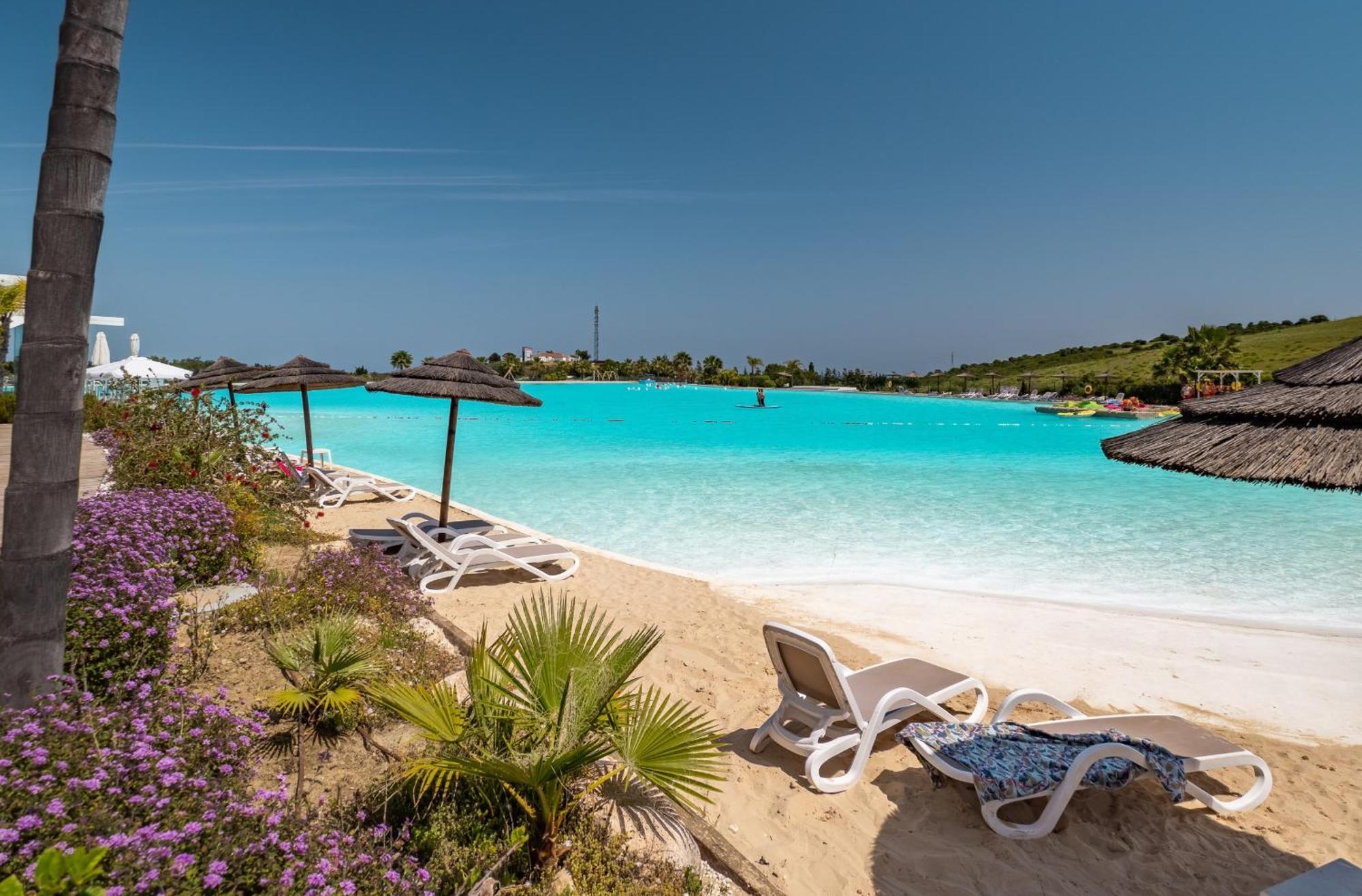 Alcazaba Lagoon 2425 Luxury Private Beach Естепона Екстериор снимка