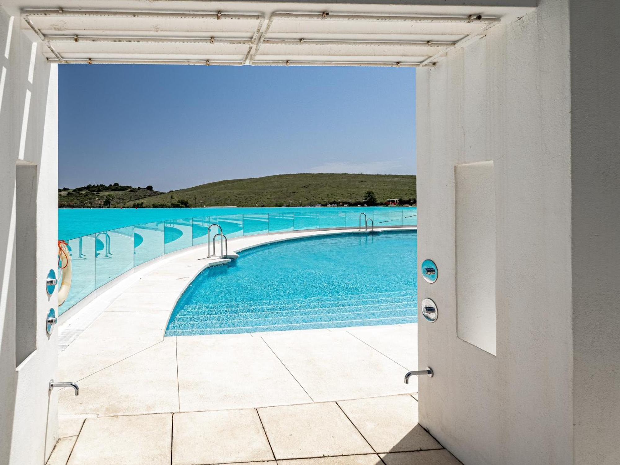 Alcazaba Lagoon 2425 Luxury Private Beach Естепона Екстериор снимка